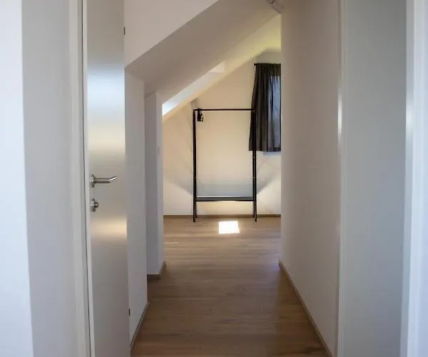 Elmi 33 Apartament *